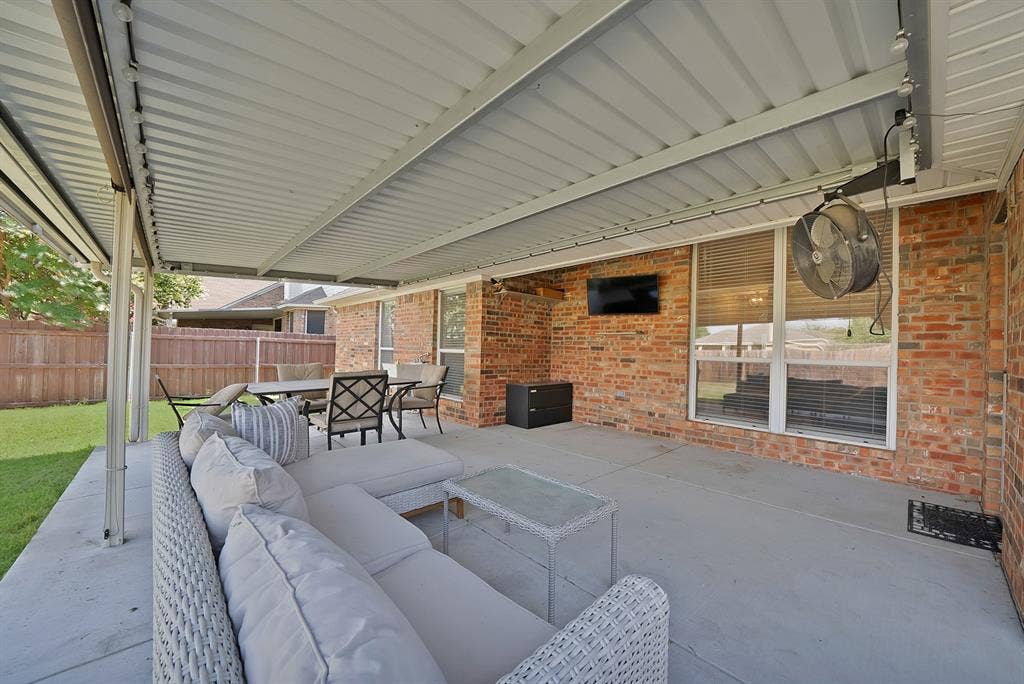 4677 Vespesian Lane, Grand Prairie, TX 75052 4677 Vespesian Lane, Grand Prairie, TX 75052