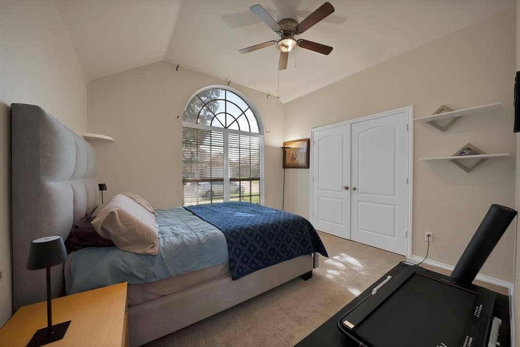 4677 Vespesian Lane, Grand Prairie, TX 75052 4677 Vespesian Lane, Grand Prairie, TX 75052