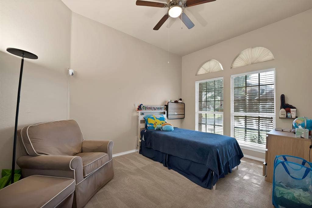 4677 Vespesian Lane, Grand Prairie, TX 75052 4677 Vespesian Lane, Grand Prairie, TX 75052