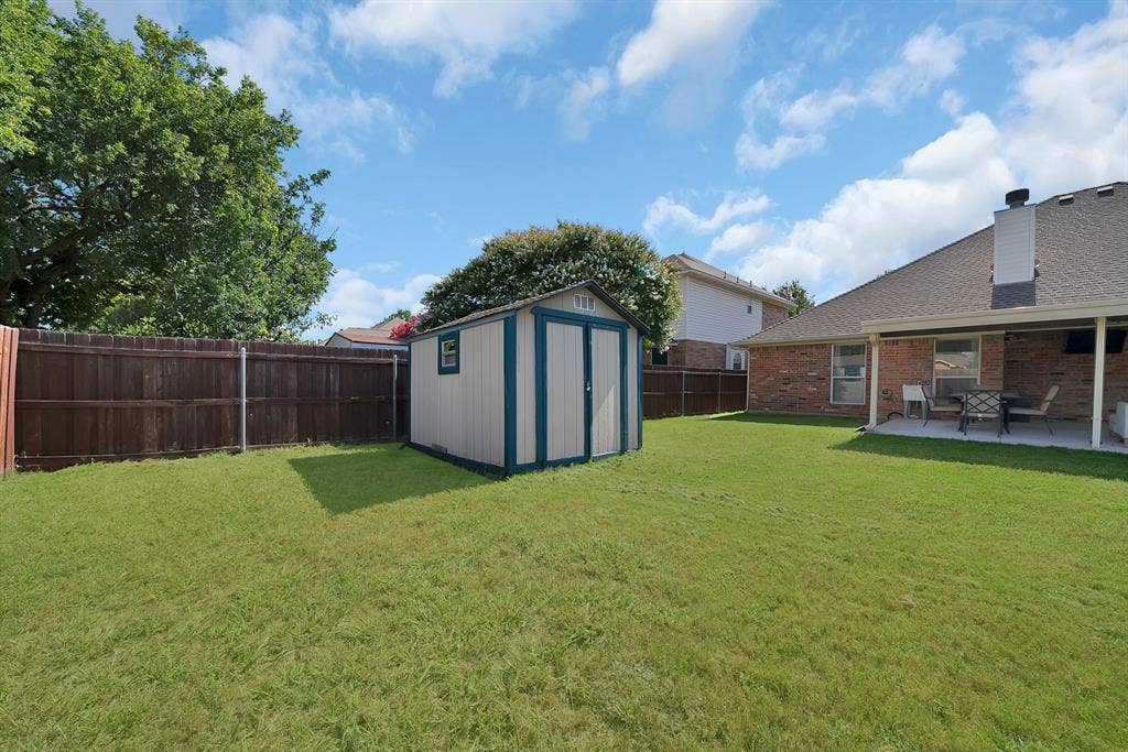 4677 Vespesian Lane, Grand Prairie, TX 75052 4677 Vespesian Lane, Grand Prairie, TX 75052