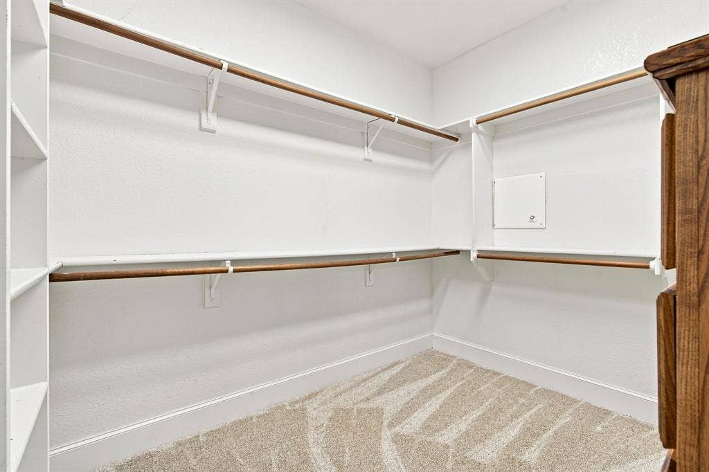 4020 Zachs Court, Midlothian, TX 76065 4020 Zachs Court, Midlothian, TX 76065