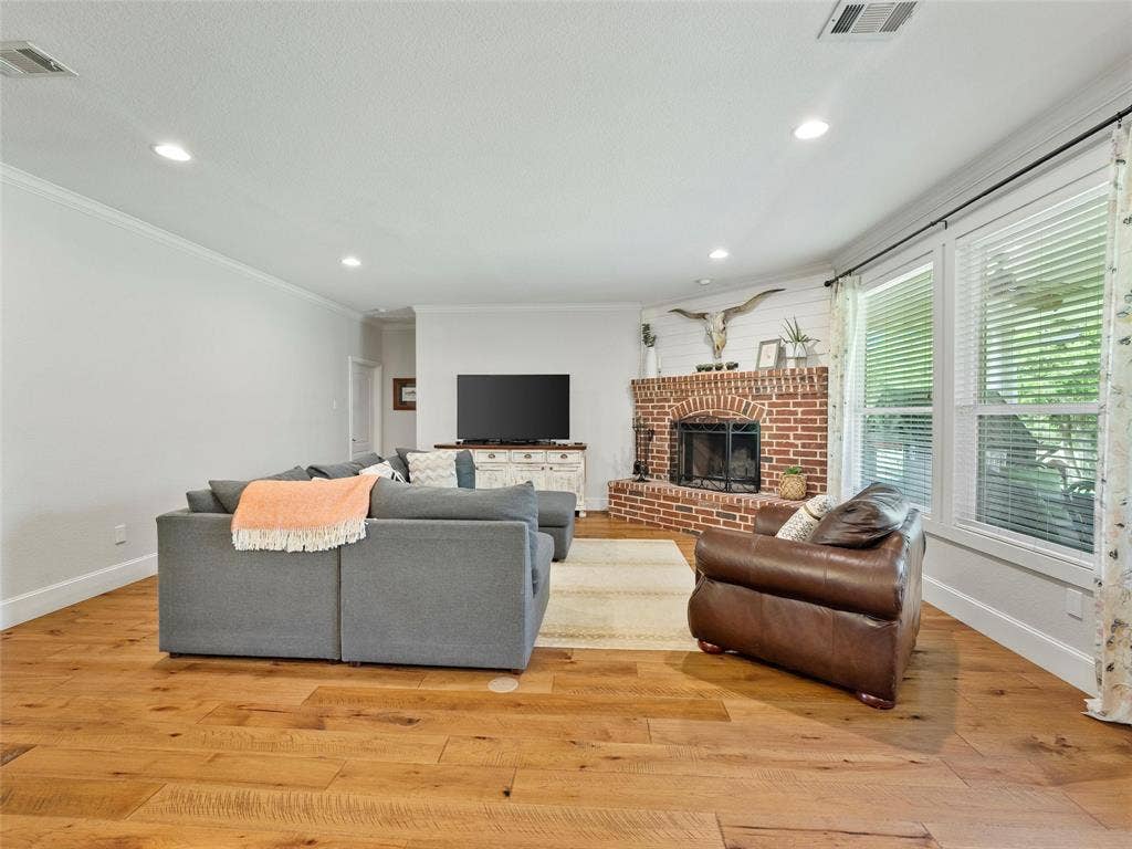 4020 Zachs Court, Midlothian, TX 76065 4020 Zachs Court, Midlothian, TX 76065