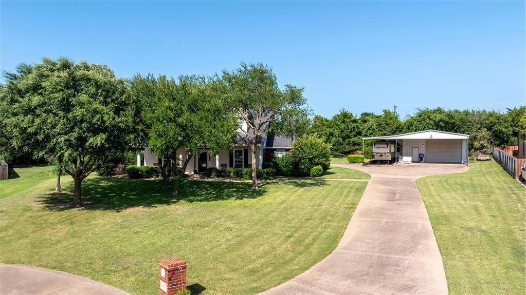 4020 Zachs Court, Midlothian, TX 76065 4020 Zachs Court, Midlothian, TX 76065