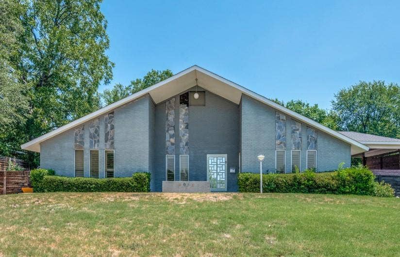 Property photo for 4013 Clayton Road E, Fort Worth, TX