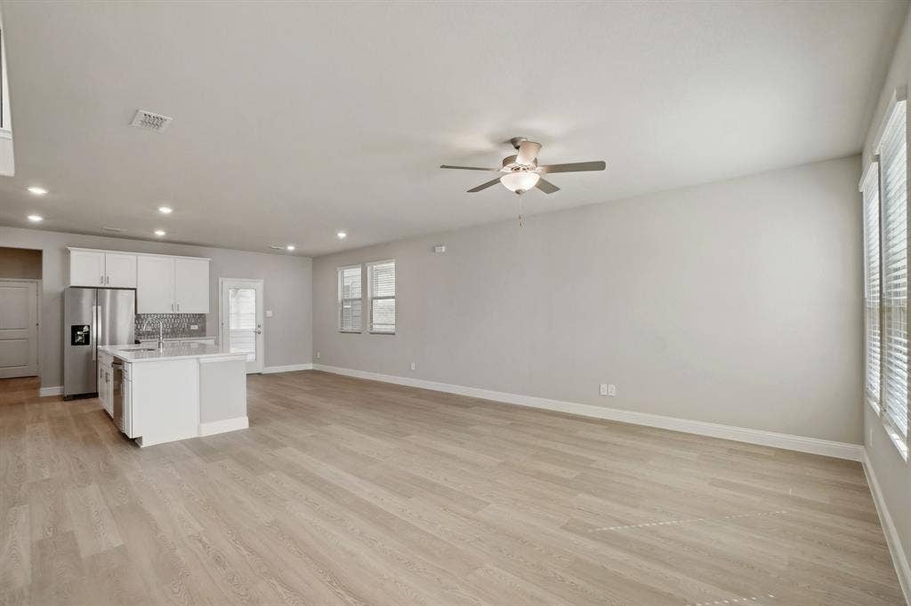 2736 Teton Street, Corinth, TX 76210 Photo is not of the actual home, but is an inspirational photo of builder’s model home and may depict options, furnishings, and/or decorator features that are not included.