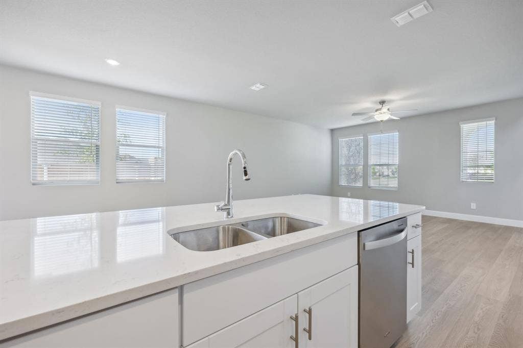2732 Teton Street, Corinth, TX 76210 Photo is not of the actual home, but is an inspirational photo of builder’s model home and may depict options, furnishings, and/or decorator features that are not included.
