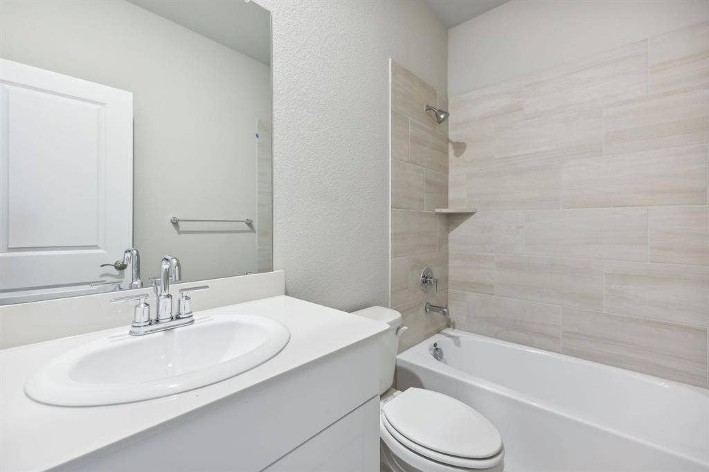 2732 Teton Street, Corinth, TX 76210 Photo is not of the actual home, but is an inspirational photo of builder’s model home and may depict options, furnishings, and/or decorator features that are not included.