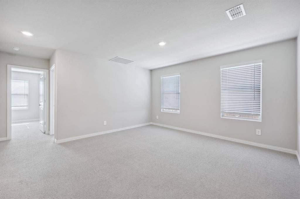 2732 Teton Street, Corinth, TX 76210 Photo is not of the actual home, but is an inspirational photo of builder’s model home and may depict options, furnishings, and/or decorator features that are not included.