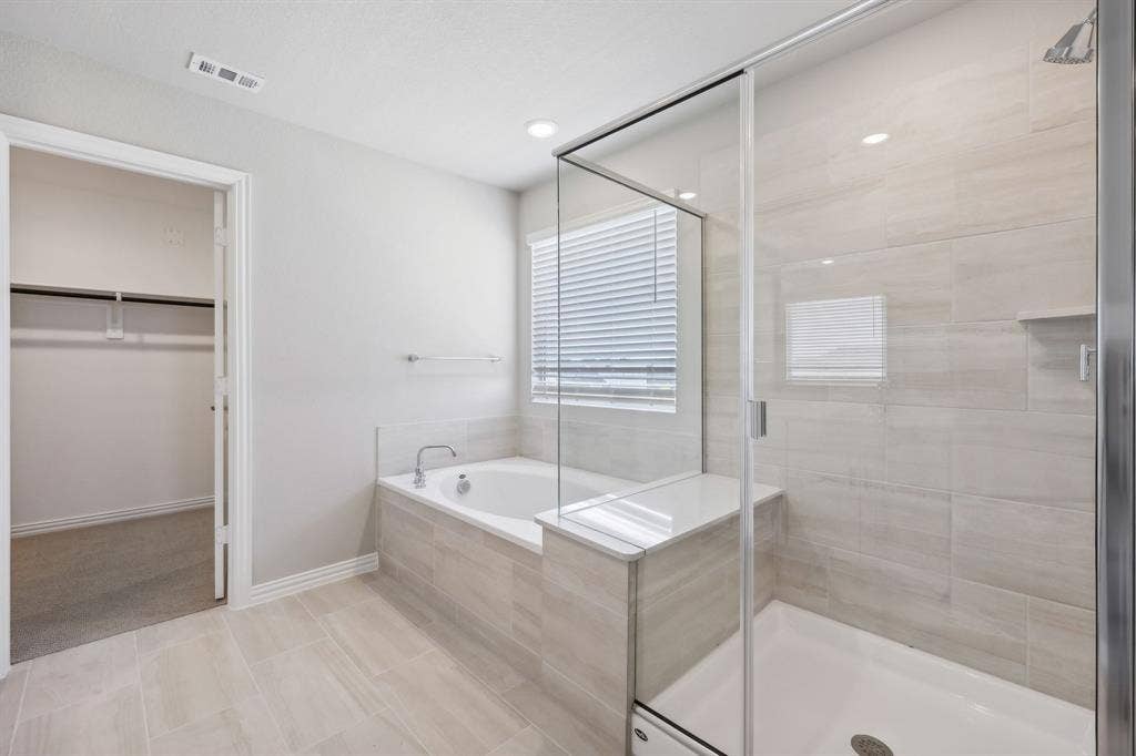 2732 Teton Street, Corinth, TX 76210 Photo is not of the actual home, but is an inspirational photo of builder’s model home and may depict options, furnishings, and/or decorator features that are not included.