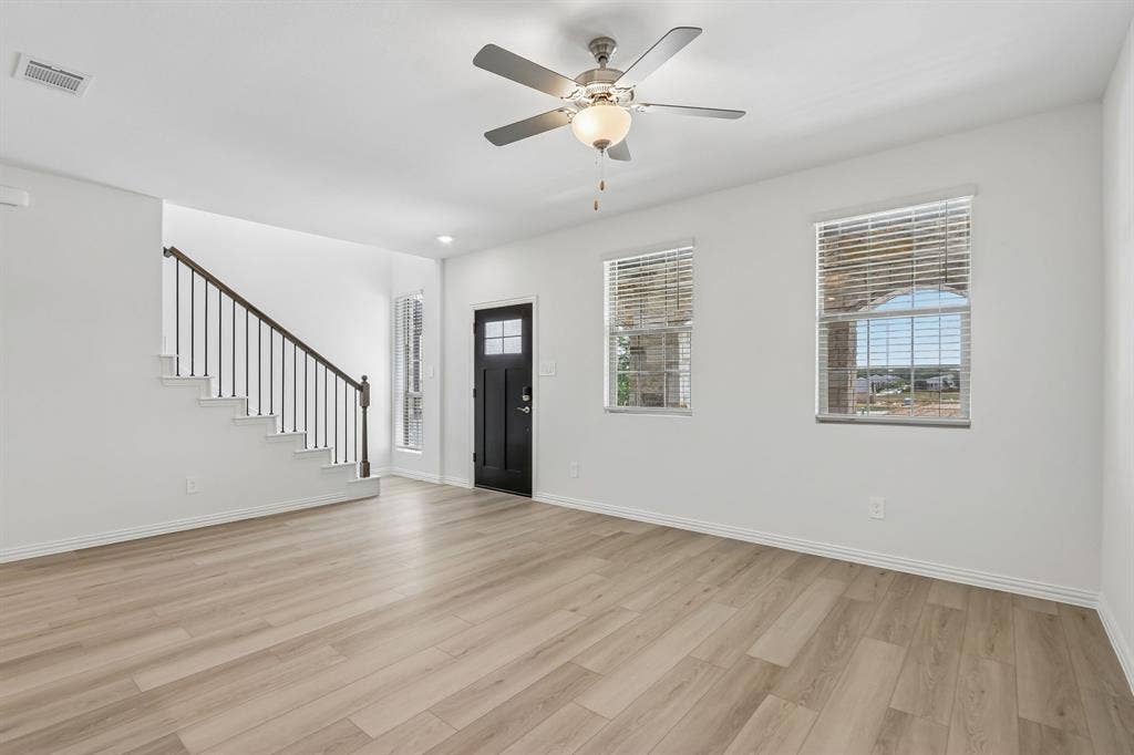 2724 Teton Street, Corinth, TX 76210 Photo is not of the actual home, but is an inspirational photo of builder’s model home and may depict options, furnishings, and/or decorator features that are not included.
