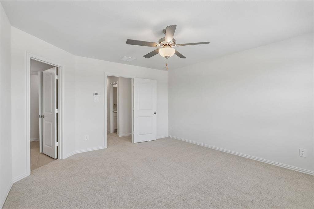 2724 Teton Street, Corinth, TX 76210 Photo is not of the actual home, but is an inspirational photo of builder’s model home and may depict options, furnishings, and/or decorator features that are not included.