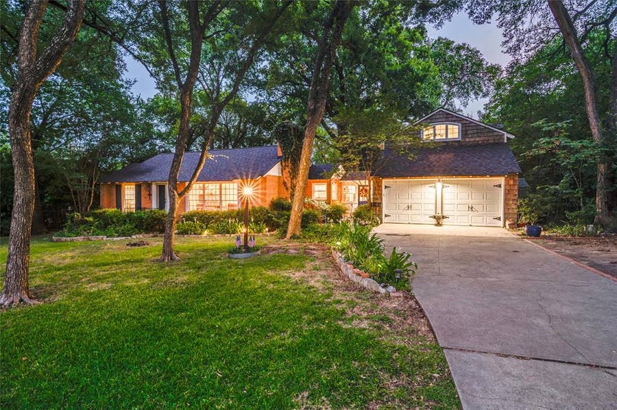 Property photo for 1623 San Rafael Drive, Dallas, TX