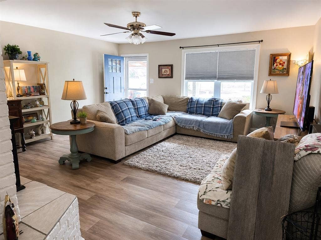 10038 County Road 313, Tyler, TX 75706