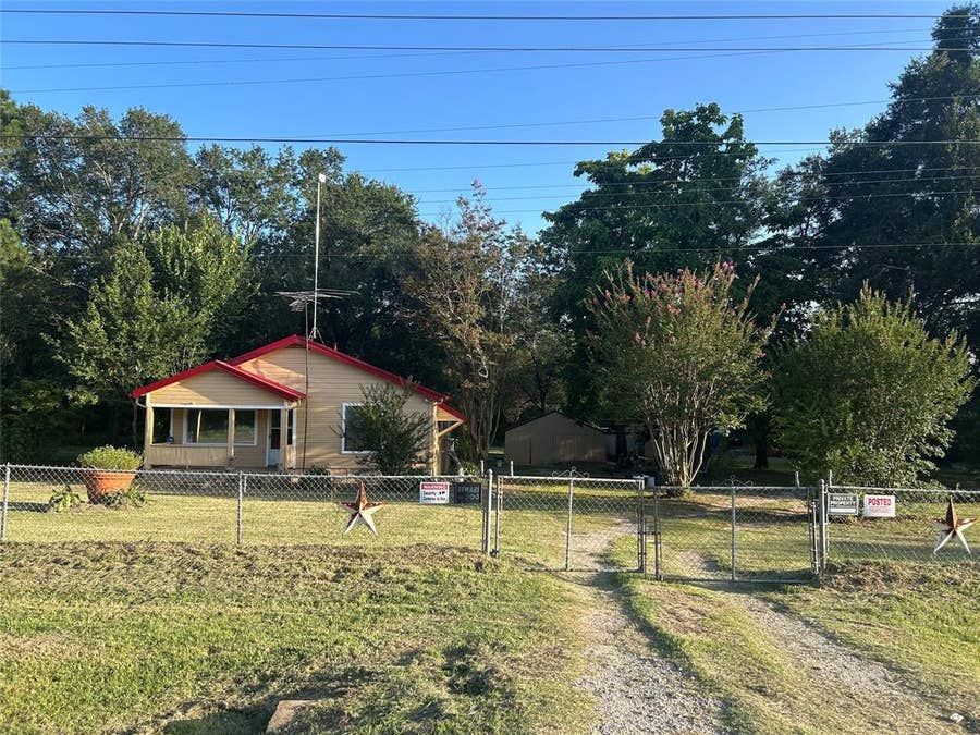 Property photo for 10710 US Highway 80, Terrell, TX
