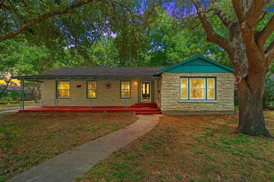 Property photo for 207 N Marable Street, West, TX