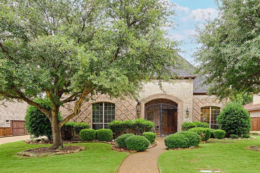 Property photo for 3313 Timber Glen Lane, McKinney, TX