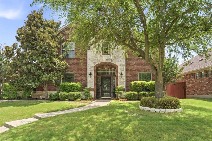 Property photo for 7005 Royal Glen Trail, McKinney, TX