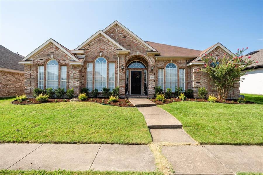 Property photo for 3011 Downhill Lane, McKinney, TX