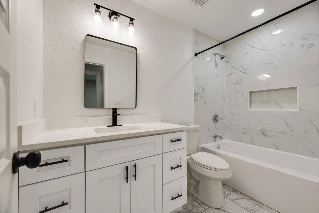 922 NE 33RD Street, Grand Prairie, TX 75050 922 NE 33RD Street, Grand Prairie, TX 75050