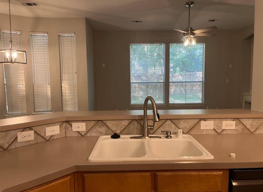 2702 View Meadow, Grapevine, TX 76051 2702 View Meadow, Grapevine, TX 76051