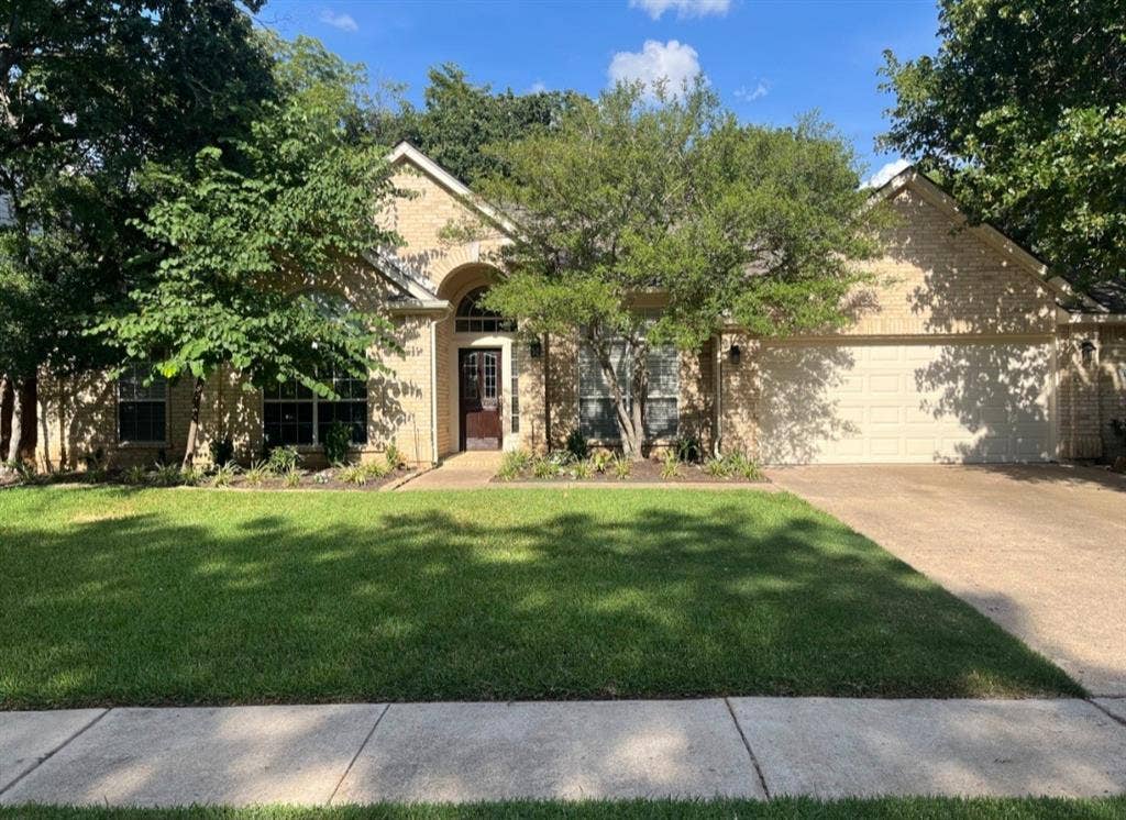 2702 View Meadow, Grapevine, TX 76051 2702 View Meadow, Grapevine, TX 76051