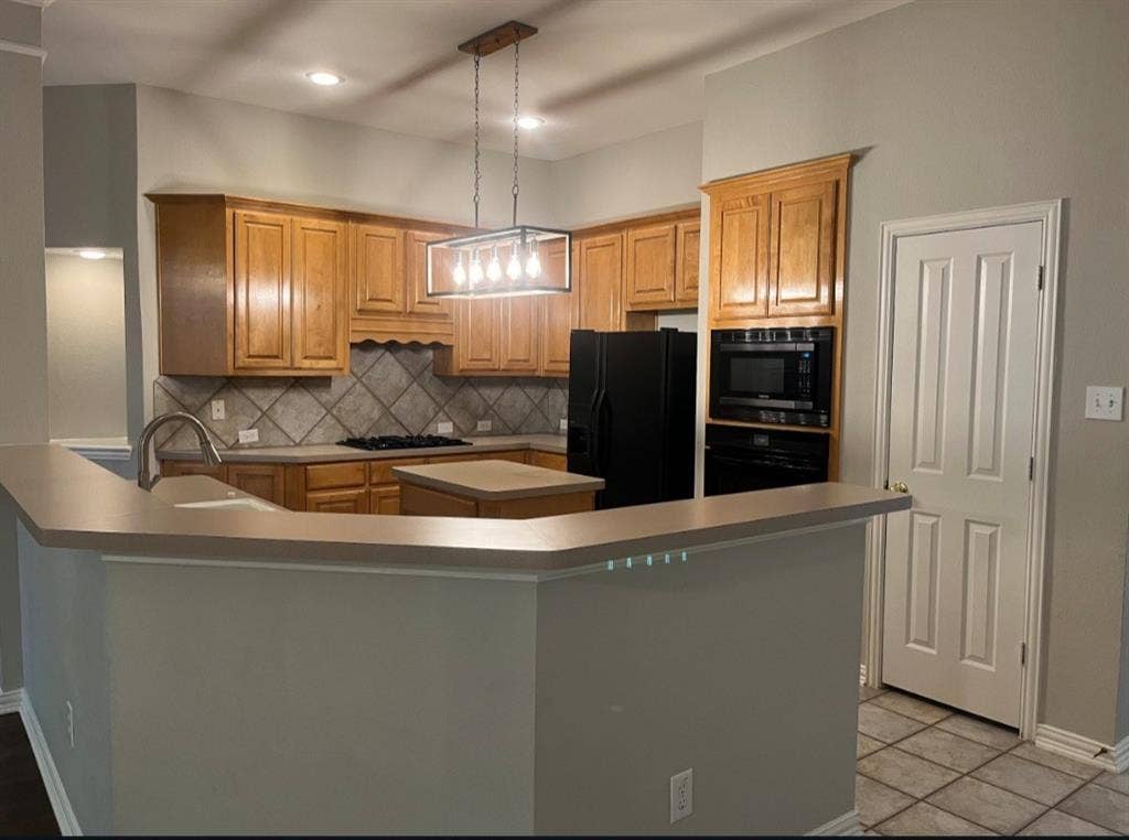 2702 View Meadow, Grapevine, TX 76051 2702 View Meadow, Grapevine, TX 76051