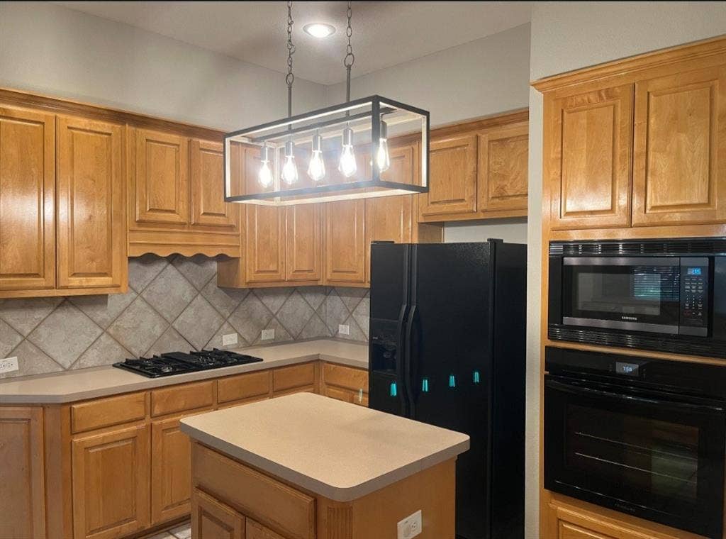 2702 View Meadow, Grapevine, TX 76051 2702 View Meadow, Grapevine, TX 76051