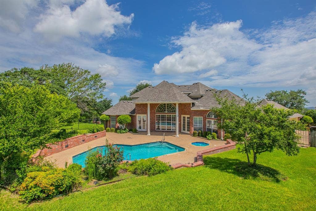 806 Forest Oaks Circle, Woodway, TX 76712 806 Forest Oaks Circle, Woodway, TX 76712