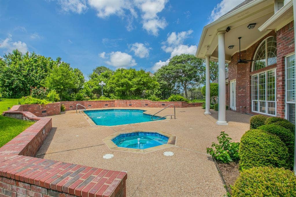 806 Forest Oaks Circle, Woodway, TX 76712 806 Forest Oaks Circle, Woodway, TX 76712