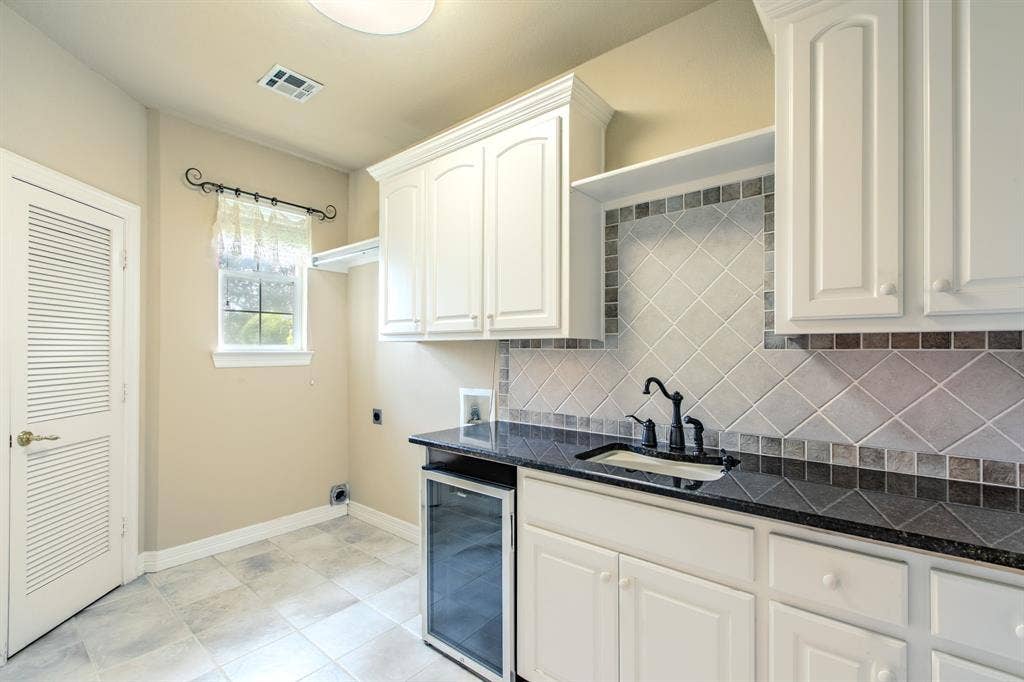 806 Forest Oaks Circle, Woodway, TX 76712 806 Forest Oaks Circle, Woodway, TX 76712