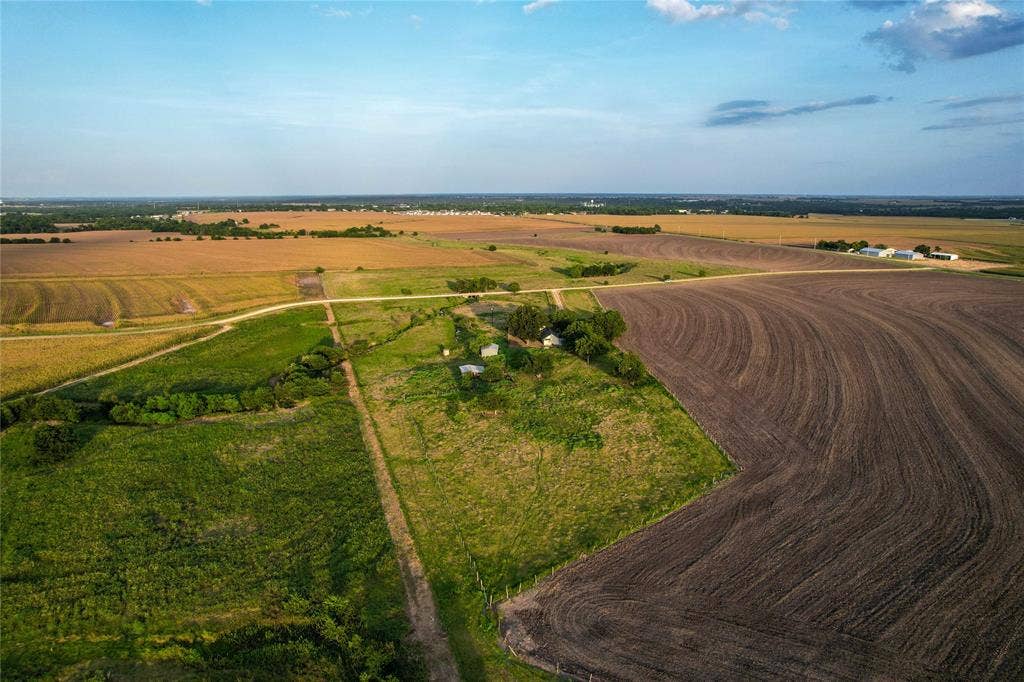 14940 Cathy Creek Road, Holland, TX 76534 14940 Cathy Creek Road, Holland, TX 76534