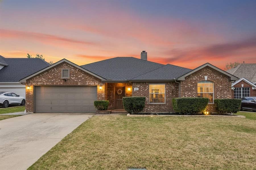 Property photo for 413 Highview Circle, Royse City, TX