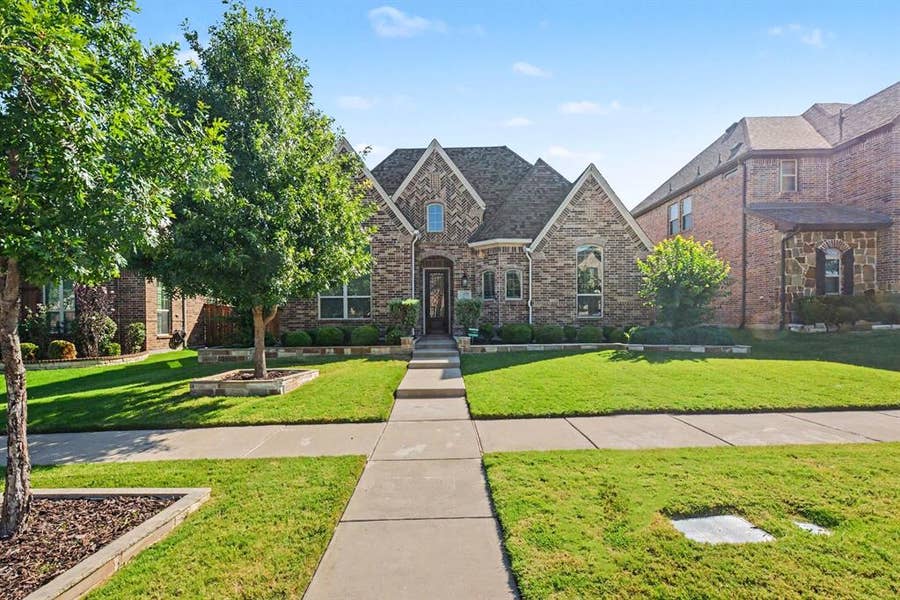 Property photo for 12236 Curry Creek Drive, Frisco, TX
