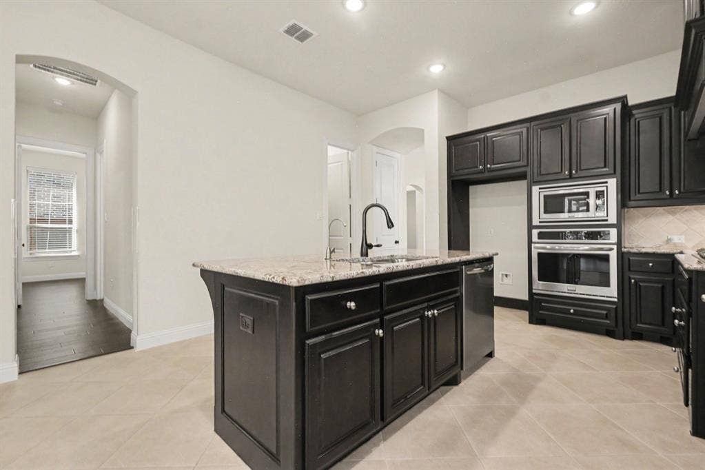 Counter space  & storage to accommodate all your tools