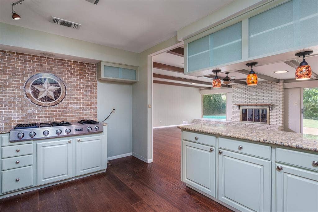 1608 Freeman Court, Arlington, TX 76013