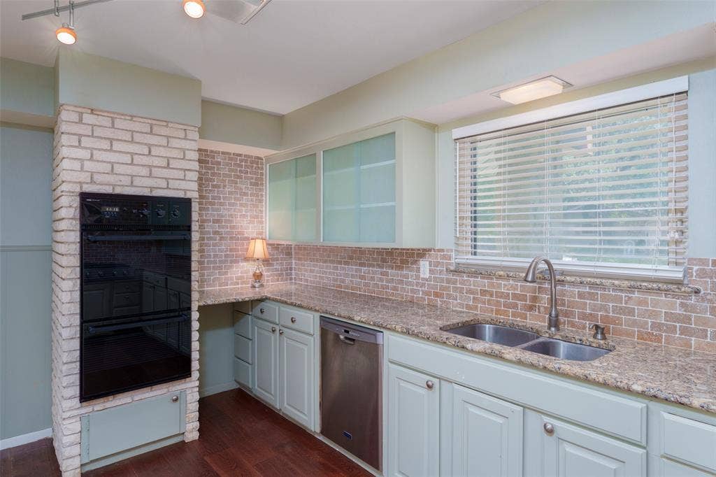 1608 Freeman Court, Arlington, TX 76013