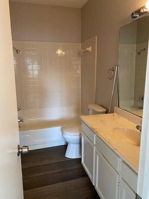 805 Melville Drive, Arlington, TX 76015 805 Melville Drive, Arlington, TX 76015
