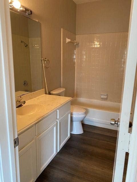 805 Melville Drive, Arlington, TX 76015 805 Melville Drive, Arlington, TX 76015