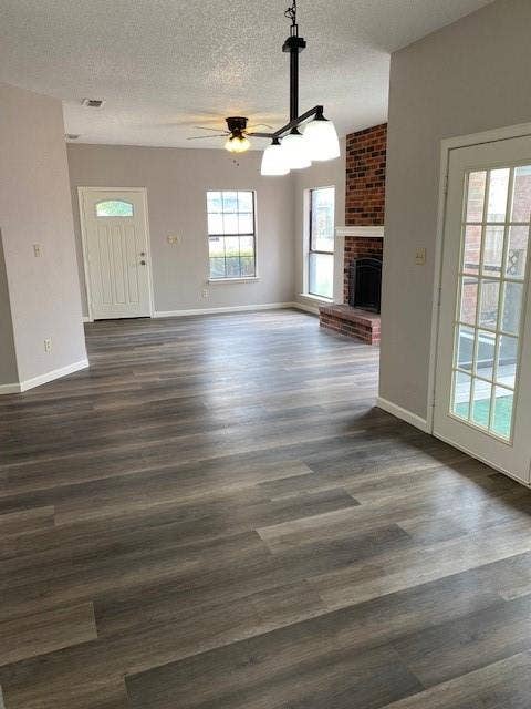 805 Melville Drive, Arlington, TX 76015 805 Melville Drive, Arlington, TX 76015
