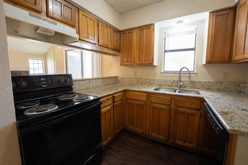 2140 Norcross Drive, Mesquite, TX 75149 2140 Norcross Drive, Mesquite, TX 75149