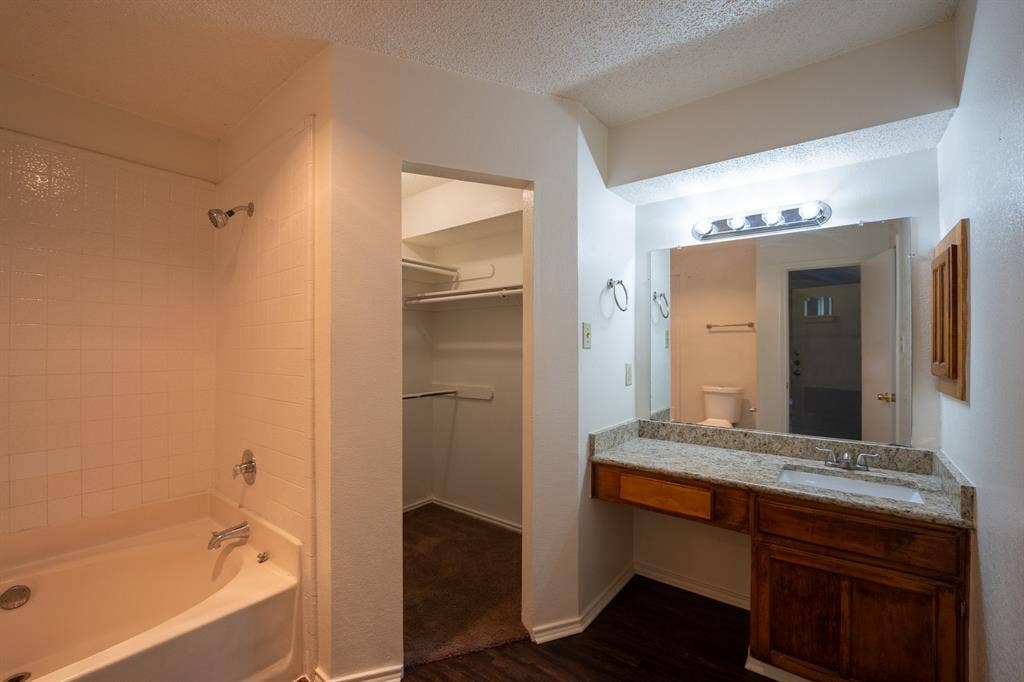 2140 Norcross Drive, Mesquite, TX 75149 2140 Norcross Drive, Mesquite, TX 75149