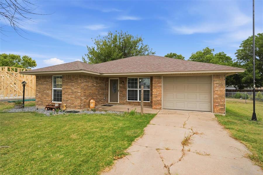 Property photo for 1203 N Reagan Street, West, TX