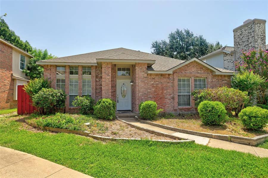 Property photo for 1821 Chattham Court, Plano, TX