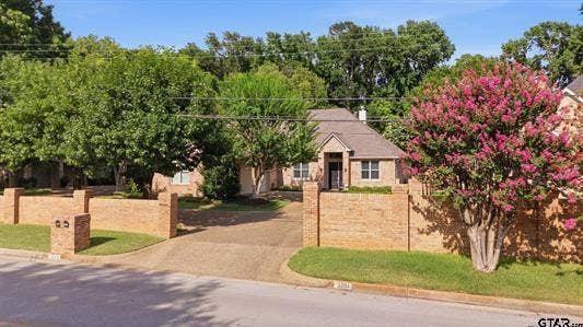 3204 Old Bullard Road, Tyler, TX 75701 3204 Old Bullard Road, Tyler, TX 75701