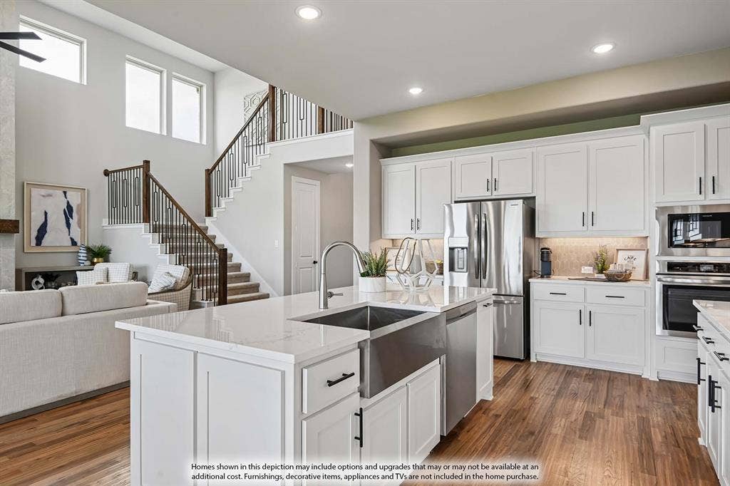 2402 Lakeside Drive, Mansfield, TX 76084
