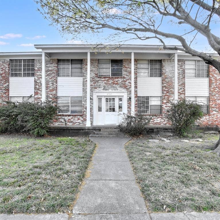 Property photo for 2725 Patricia Lane, Garland, TX