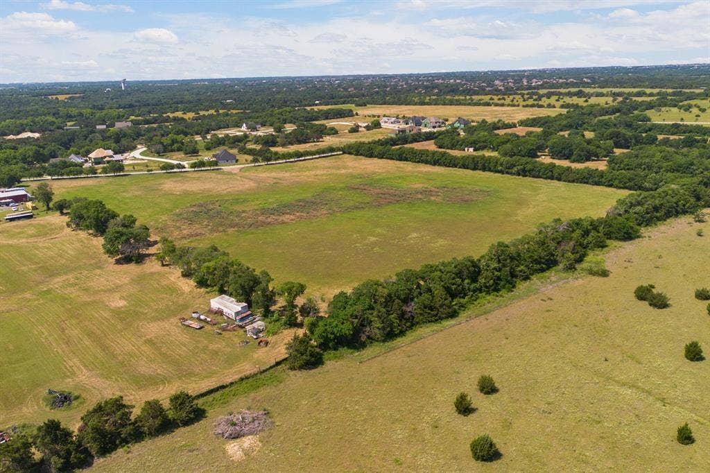 4611 Stout Road, Midlothian, TX 76065