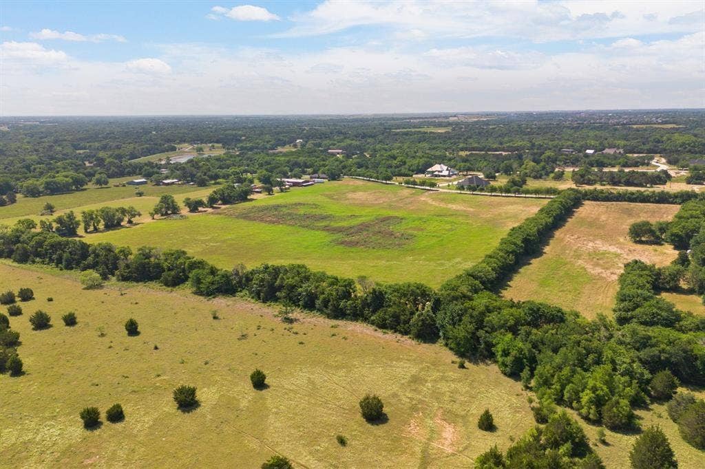 4611 Stout Road, Midlothian, TX 76065