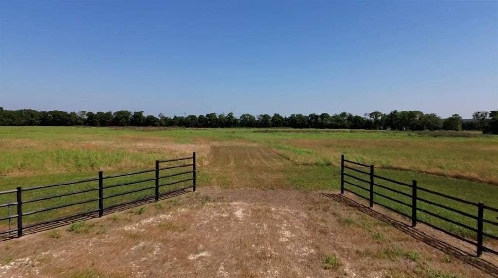 4611 Stout Road, Midlothian, TX 76065