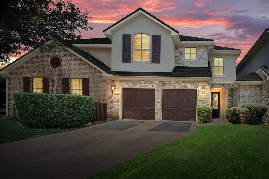 Property photo for 2505 Fountain Cove, Carrollton, TX